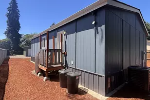 104 River Loop 1, Eugene, OR 97404 - Photo 29
