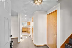 248 N Hazelbrook Dr, Keizer, OR 97303 - Photo 5