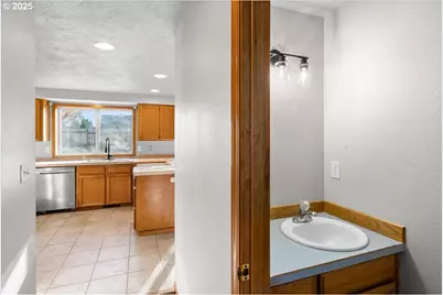 248 N Hazelbrook Dr, Keizer, OR 97303 - Photo 15