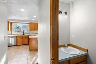 248 N Hazelbrook Dr, Keizer, OR 97303 - Photo 15