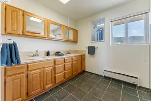 30555 Sandy Dr, Gold Beach, OR 97444 - Photo 27