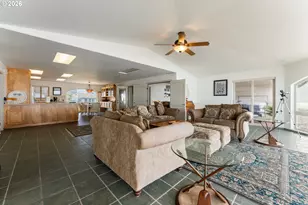 30555 Sandy Dr, Gold Beach, OR 97444 - Photo 15