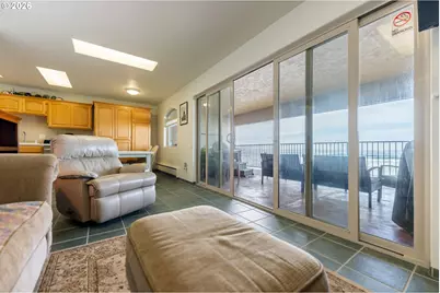 30555 Sandy Dr, Gold Beach, OR 97444 - Photo 33