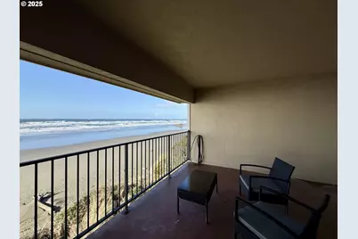 30555 Sandy Dr, Gold Beach, OR 97444 - Photo 25