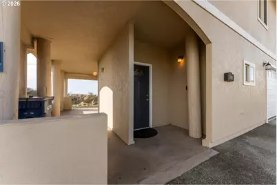 30555 Sandy Dr, Gold Beach, OR 97444 - Photo 7