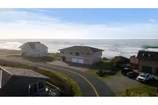 30555 Sandy Dr, Gold Beach, OR 97444 - Photo 45