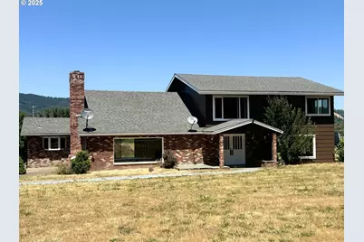 4848 Tiller Trail Hwy, Canyonville, OR 97417 - Photo 3