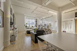 1314 NW Irving St, Portland, OR 97209 - Photo 9