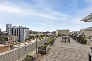 1314 NW Irving St, Portland, OR 97209 - Photo 27