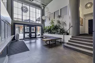 1314 NW Irving St, Portland, OR 97209 - Photo 37