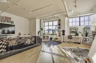 1314 NW Irving St, Portland, OR 97209 - Photo 3