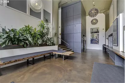 1314 NW Irving St #504, Portland, OR 97209 - Photo 33