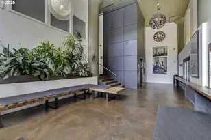 1314 NW Irving St, Portland, OR 97209 - Photo 33