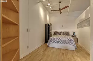 1314 NW Irving St, Portland, OR 97209 - Photo 23