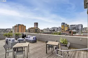 1314 NW Irving St, Portland, OR 97209 - Photo 29