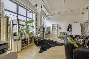 1314 NW Irving St, Portland, OR 97209 - Photo 19