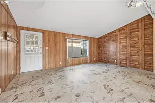 450 SE Lacreole Dr, Dallas, OR 97338 - Photo 3