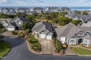 5920 SW Arbor Dr, Newport, OR 97366 - Photo 3