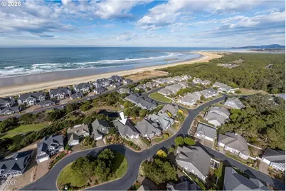 5920 SW Arbor Dr, Newport, OR 97366 - Photo 39