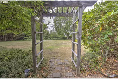17130 Eastwood Ln, Brookings, OR 97415 - Photo 41