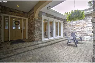 17130 Eastwood Ln, Brookings, OR 97415 - Photo 11