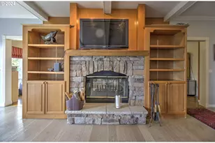 17130 Eastwood Ln, Brookings, OR 97415 - Photo 15