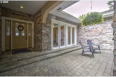 17130 Eastwood Ln, Brookings, OR 97415 - Photo 9