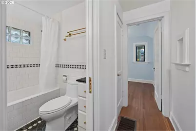 329 SE Gilham Ave, Portland, OR 97215 - Photo 15