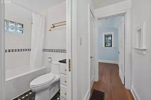 329 SE Gilham Ave, Portland, OR 97215 - Photo 15