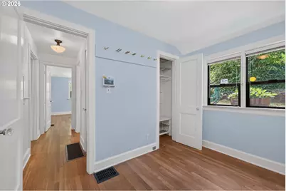 329 SE Gilham Ave, Portland, OR 97215 - Photo 17