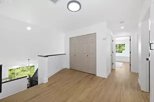 392 Dellwood Dr, Eugene, OR 97405 - Photo 19