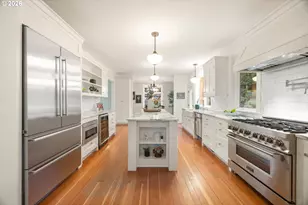 49 Briarwood Rd, Lake Oswego, OR 97034 - Photo 17