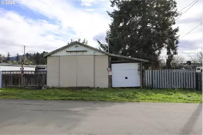 491 NW Douglas Blvd, Winston, OR 97496 - Photo 5