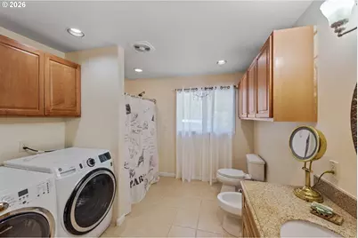 1300 Ingersoll St, Coos Bay, OR 97420 - Photo 17