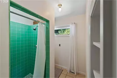 1300 Ingersoll St, Coos Bay, OR 97420 - Photo 11