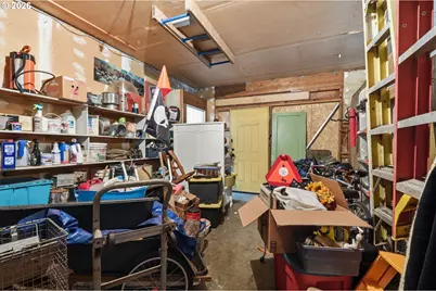 15717 SW Scholls Ferry Rd, Beaverton, OR 97007 - Photo 39