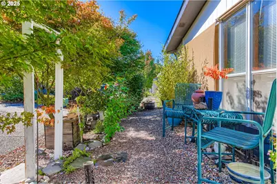 17091 SW Eldorado Dr, Tigard, OR 97224 - Photo 21