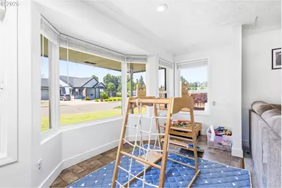200 SE Walnut Ave, Dallas, OR 97338 - Photo 7