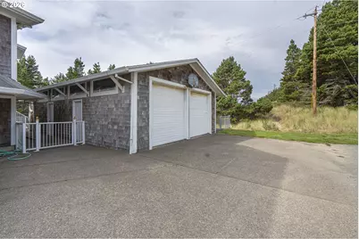 15710 Oceanview Ave, Rockaway Beach, OR 97136 - Photo 43
