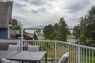 15710 Oceanview Ave, Rockaway Beach, OR 97136 - Photo 35