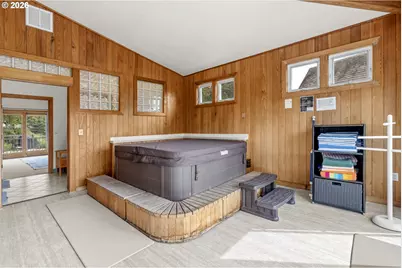15710 Oceanview Ave, Rockaway Beach, OR 97136 - Photo 29