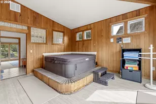 15710 Oceanview Ave, Rockaway Beach, OR 97136 - Photo 29