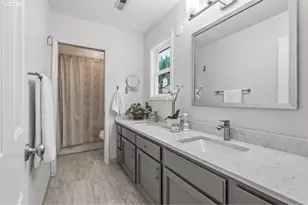 11924 SW 34th Ave, Portland, OR 97219 - Photo 25