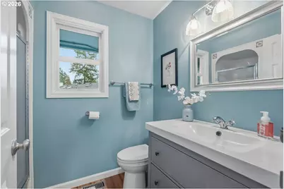 11924 SW 34th Ave, Portland, OR 97219 - Photo 11