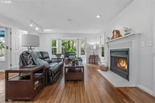 11924 SW 34th Ave, Portland, OR 97219 - Photo 13