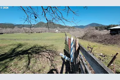 514 Eakin Rd, Azalea, OR 97410 - Photo 23