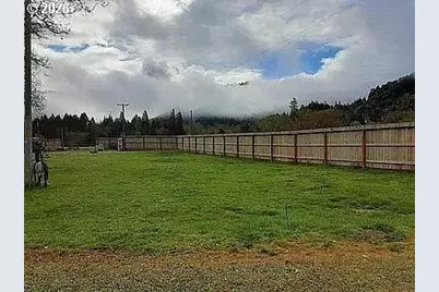514 Eakin Rd, Azalea, OR 97410 - Photo 35