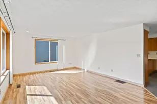 2335 5th St, Columbia City, OR 97018 - Photo 7