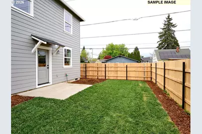 818 Pine St, Silverton, OR 97381 - Photo 33
