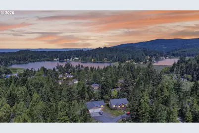 5580 Otter Way, Florence, OR 97439 - Photo 9